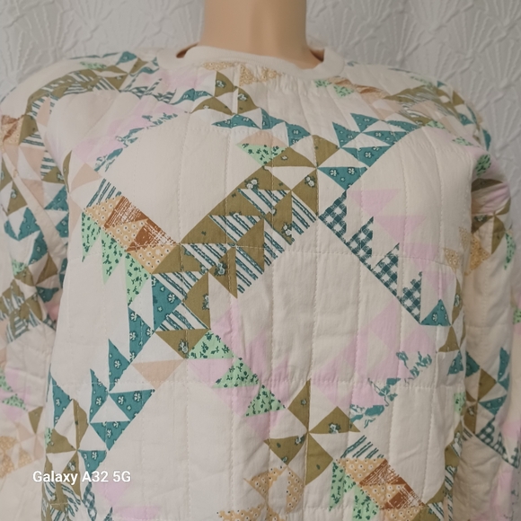 Universal Thread Women Size S Cream Quilted Sweatshirt - Picture 7 of 15